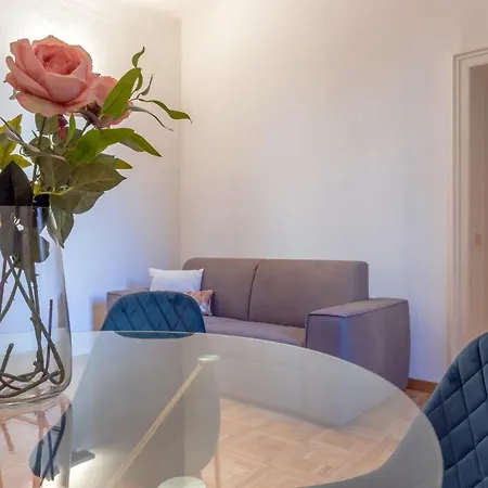 Daire Solferino Living Milano